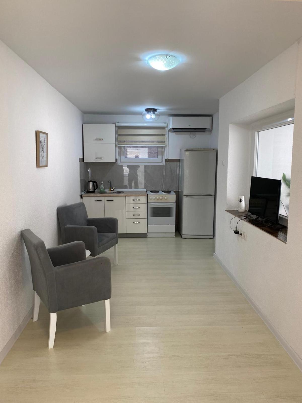 Apartmani ポスシエ エクステリア 写真